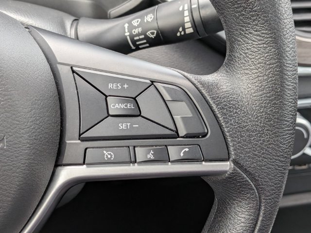 Used 2024 Nissan Altima 2.5 SV FWD image 24