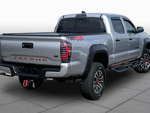 Used 2021 Toyota Tacoma TRD Sport w/ TRD Premium Sport Package AWD/4WD image 12