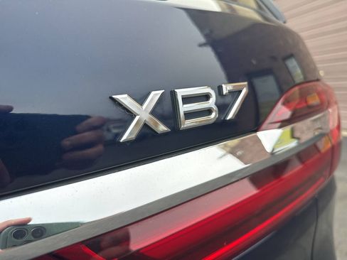 Used 2021 BMW ALPINA XB7 AWD/4WD image 30