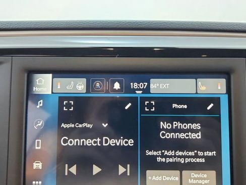 Used 2023 Chrysler Voyager LX image 24