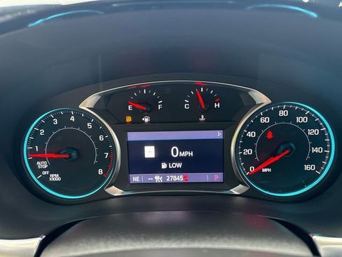 Used 2023 Chevrolet Traverse RS AWD/4WD image 17