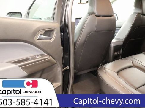 Used 2022 Chevrolet Colorado Z71 w/ Z71 Midnight Edition AWD/4WD image 30