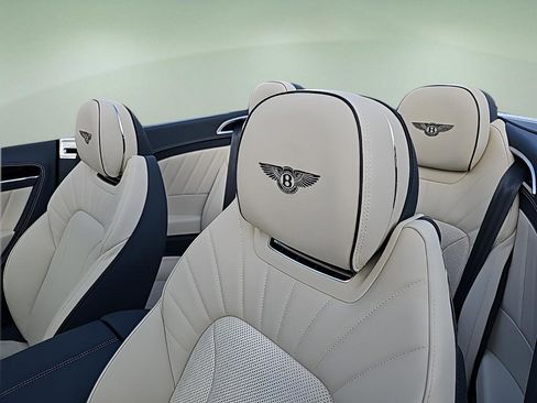 New 2024 Bentley Continental GT V8 image 30