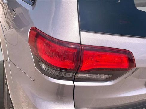 Used 2018 Jeep Grand Cherokee High Altitude RWD image 22