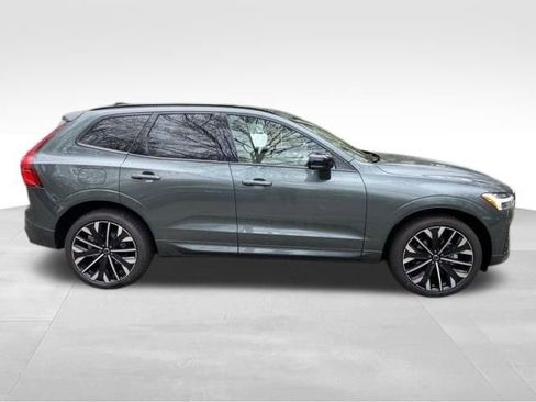 New 2026 Volvo XC60 B5 Ultra w/ Climate Package AWD/4WD image 8