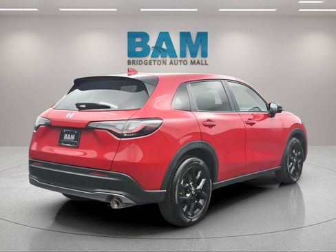 Used 2023 Honda HR-V Sport image 6