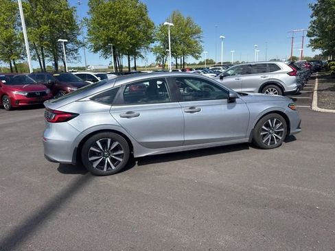 Used 2024 Honda Civic EX-L image 11