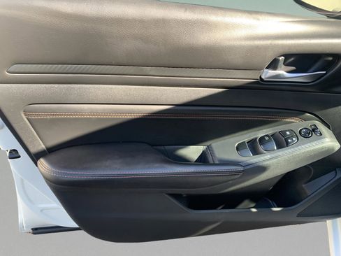 Used 2021 Nissan Altima 2.5 SR w/ SR Premium Package image 26