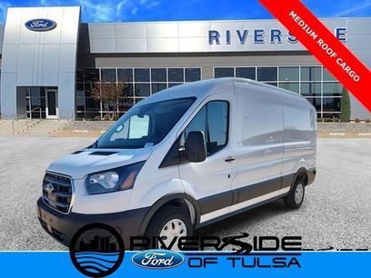 New 2023 Ford E-Transit Medium Roof w/ Parcel Delivery Package
