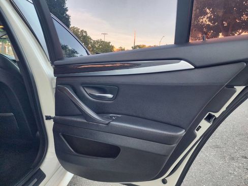 Used 2012 BMW 528i Sedan image 28