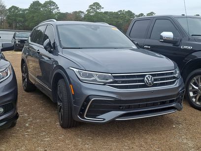 Used 2024 Volkswagen Tiguan SEL R-Line