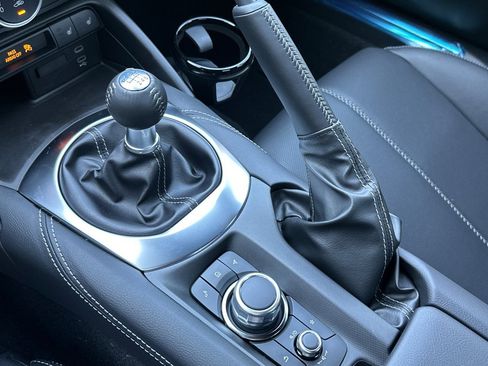 New 2025 MAZDA MX-5 Miata RF Grand Touring image 17