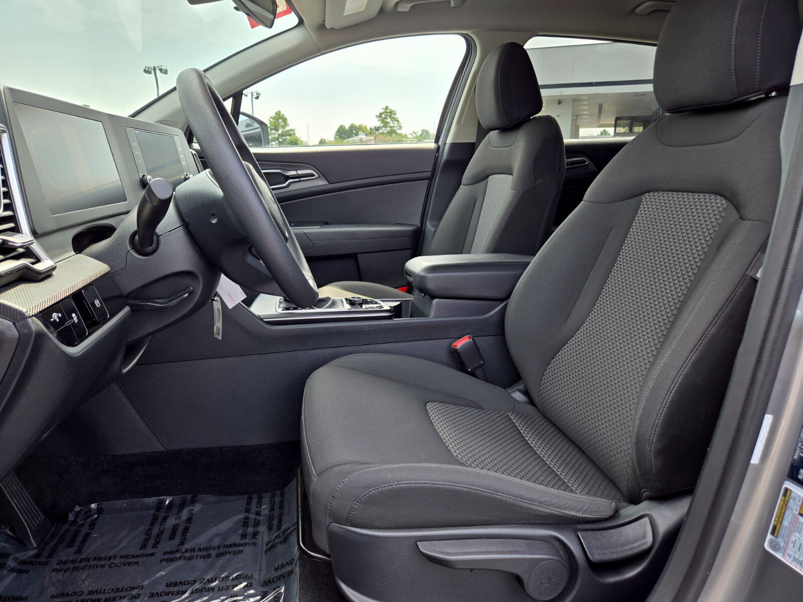 Used 2024 Kia Sportage LX FWD image 9