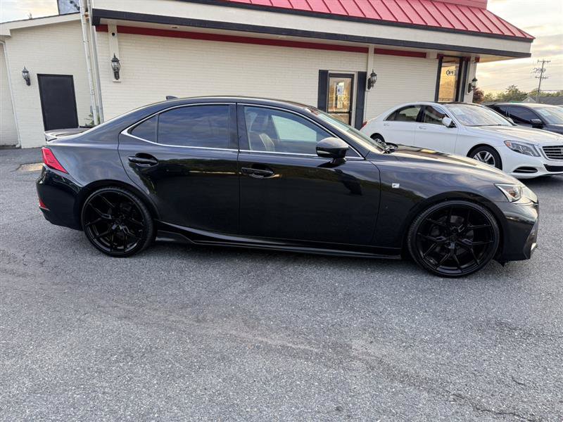 Used 2019 Lexus IS 300 F Sport w/ F Sport Package RWD image 4