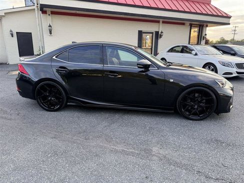 Used 2019 Lexus IS 300 F Sport w/ F Sport Package RWD image 4