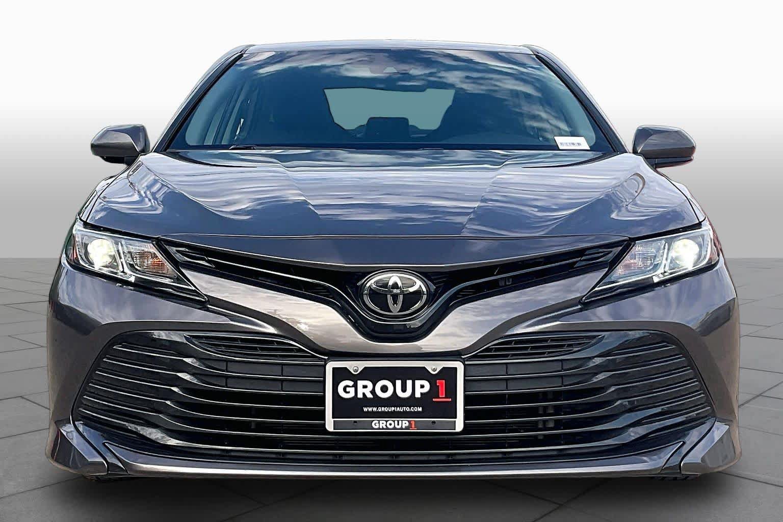 Used 2019 Toyota Camry LE FWD image 4