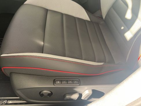 New 2026 Volkswagen GTI SE image 15