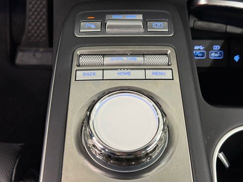 Used 2025 Genesis GV70 2.5T Advanced w/ Advanced Package image 27