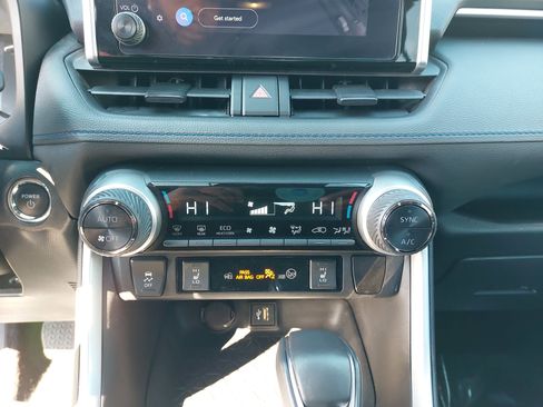 Used 2024 Toyota RAV4 SE w/ Weather Package image 21