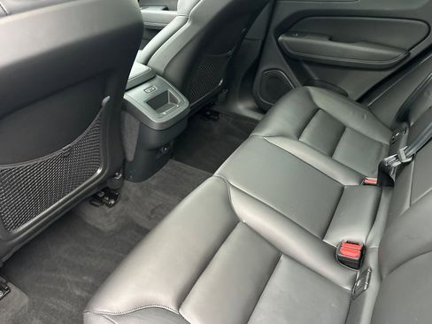 Used 2024 Volvo XC60 B5 Core image 4