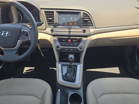Used 2017 Hyundai Elantra SE FWD image 11