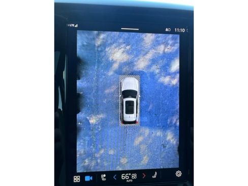 Used 2022 Volvo XC60 B5 Momentum w/ Advanced Package image 14