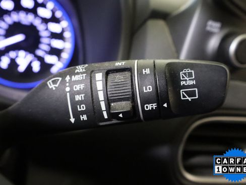 Used 2020 Hyundai Kona SEL Plus w/ Cargo Package FWD image 31