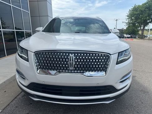 Used 2019 Lincoln MKC Reserve AWD/4WD image 2