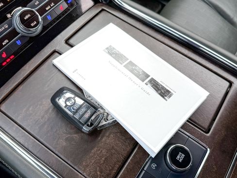 Used 2022 Lincoln Navigator Black Label image 39