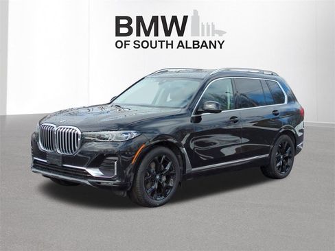 Certified 2022 BMW X7 xDrive40i w/ Premium Package image 6