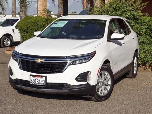 Used 2023 Chevrolet Equinox LT w/ Driver Convenience Package FWD image 4