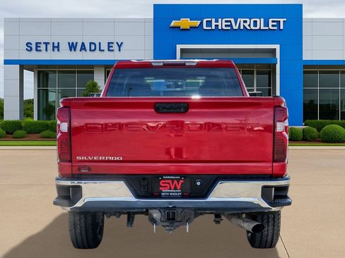 Used 2022 Chevrolet Silverado 2500 LT w/ Convenience Package image 6