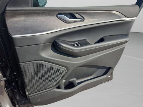 New 2025 Jeep Grand Cherokee Limited RWD image 31
