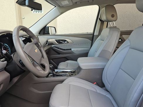 Used 2018 Chevrolet Traverse LT w/ LPO, 'HIT The Road' Package FWD image 20