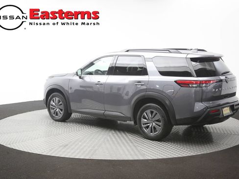 Used 2025 Nissan Pathfinder SV FWD image 64