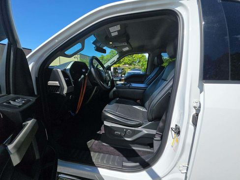 Used 2017 Ford F150 Lariat AWD/4WD image 5