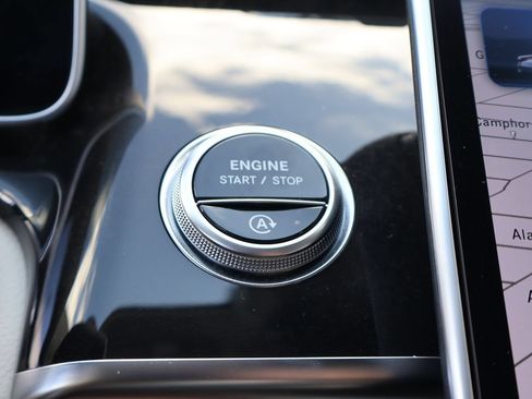Used 2023 Mercedes-Benz S 580 4MATIC Sedan image 27