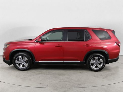 Certified 2025 Honda Pilot EX-L image 2