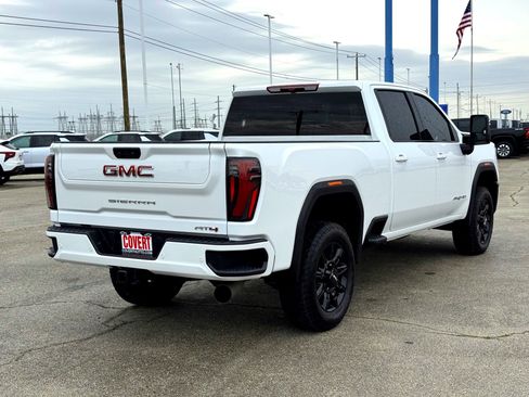 Used 2025 GMC Sierra 2500 AT4 AWD/4WD image 7