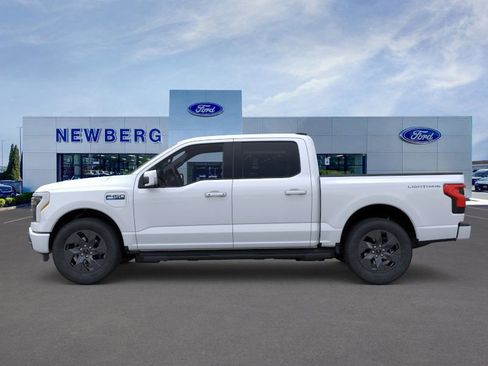 New 2025 Ford F150 Lightning Lariat w/ Max Trailer Tow Package image 5