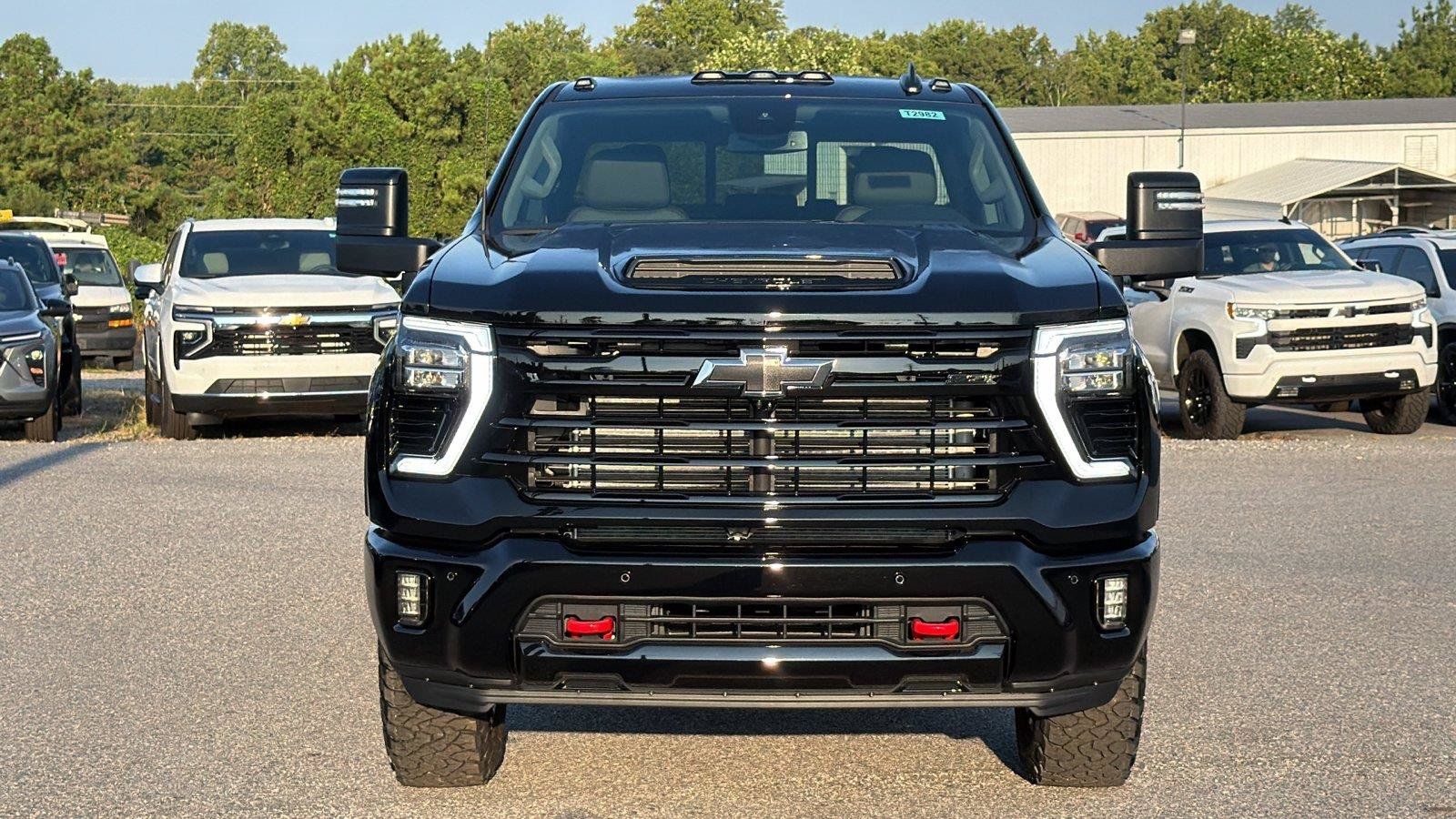 New 2026 Chevrolet Silverado 2500 LT w/ Trail Boss Package AWD/4WD image 2