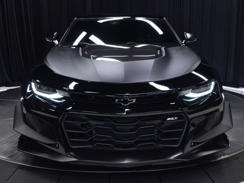 Used 2021 Chevrolet Camaro ZL1 RWD image 6