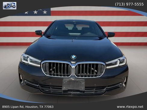Used 2022 BMW 530i w/ Premium Package RWD image 3