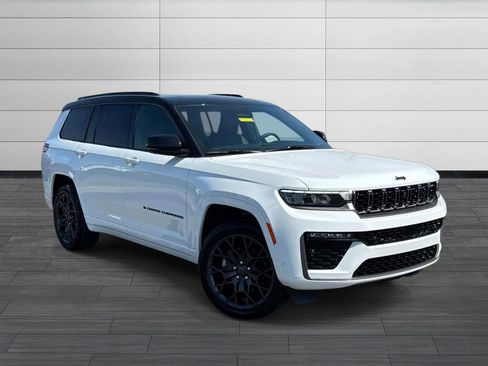 New 2026 Jeep Grand Cherokee L Summit AWD/4WD image 2