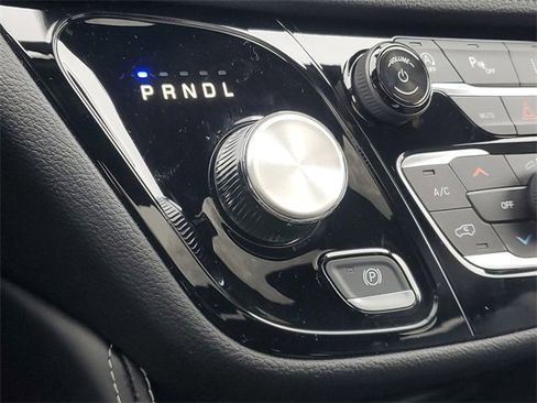 New 2026 Chrysler Pacifica Limited w/ Trailer Tow Group image 29