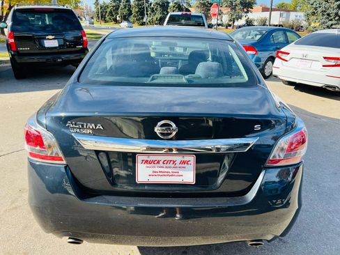 Used 2015 Nissan Altima 2.5 S w/ Power Driver Seat Package image 4