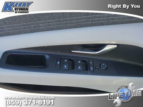 New 2026 Hyundai Elantra Limited image 20