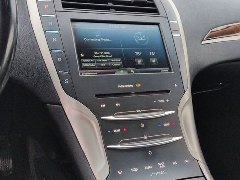 Used 2016 Lincoln MKZ w/ Equipment Group 200A Select image 29