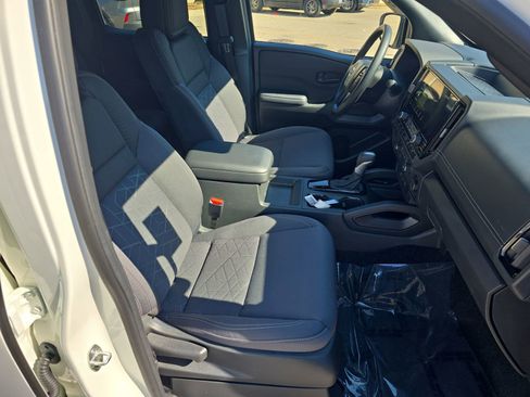 Used 2026 Nissan Frontier SV w/ Tow Package image 10