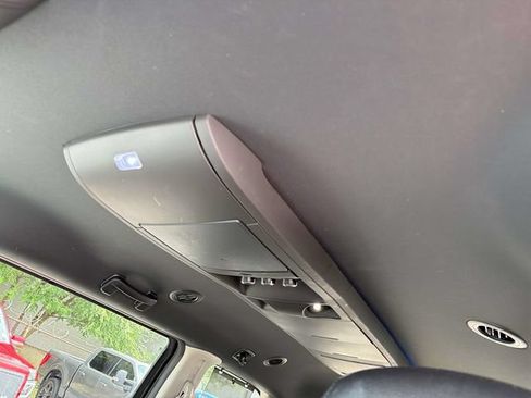 Used 2015 Dodge Grand Caravan SXT FWD image 28
